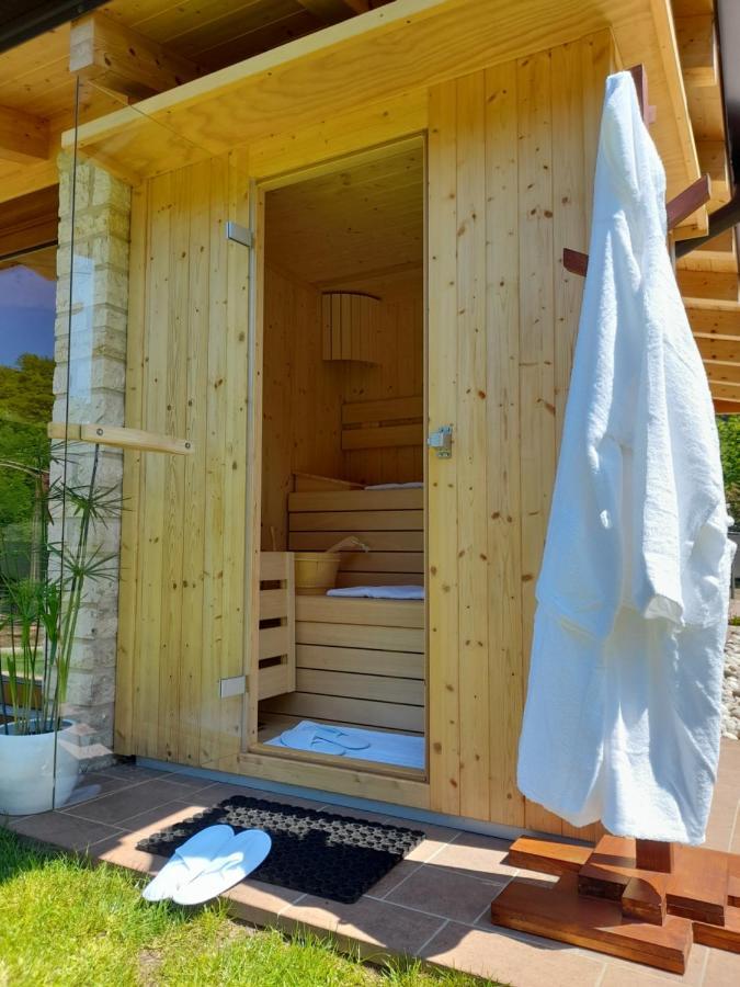 Miravallesuites San Zeno di Montagna Exterior foto