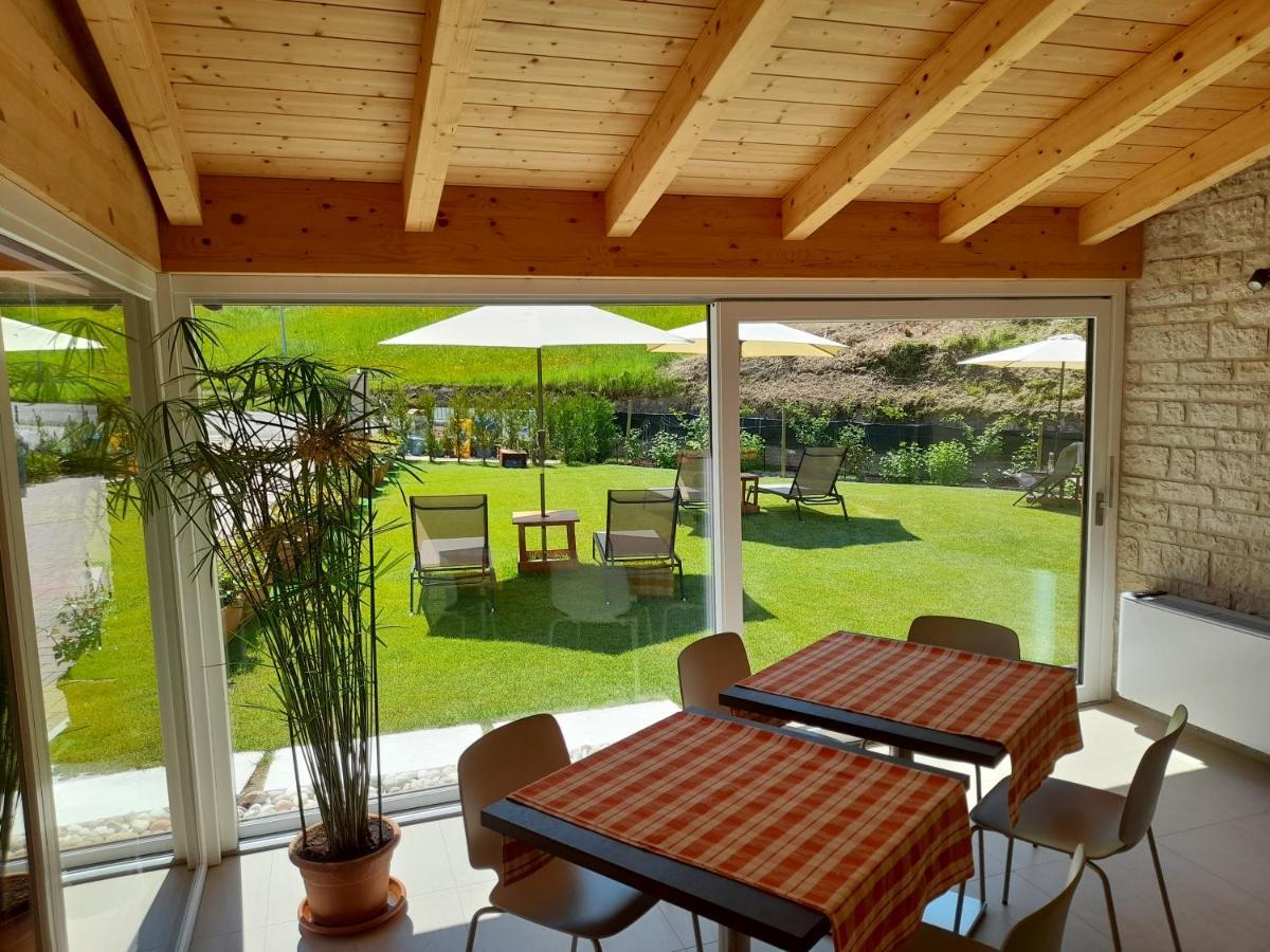 Miravallesuites San Zeno di Montagna Exterior foto